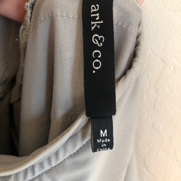 Bodycon fitted Cocktail dress 💕 - Picture 4 of 5